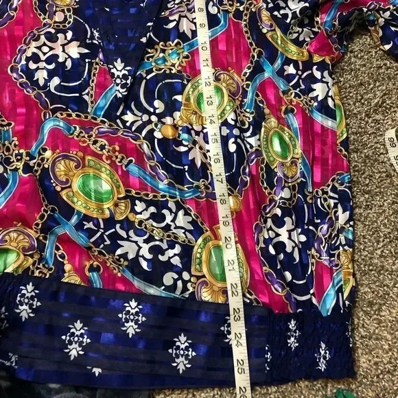 VINTAGE MAYEELOK V NECK PINK & BLUE PRINT BLOUSE GLAM 80’s - Picture 11 of 12